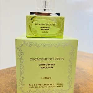 DECADENT DELIGHTS CHOCO PISTA MACARON